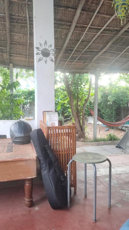 Hearthspace Hampi - Small Home, A Low-Impact Backpackers Hostel Exterior photo